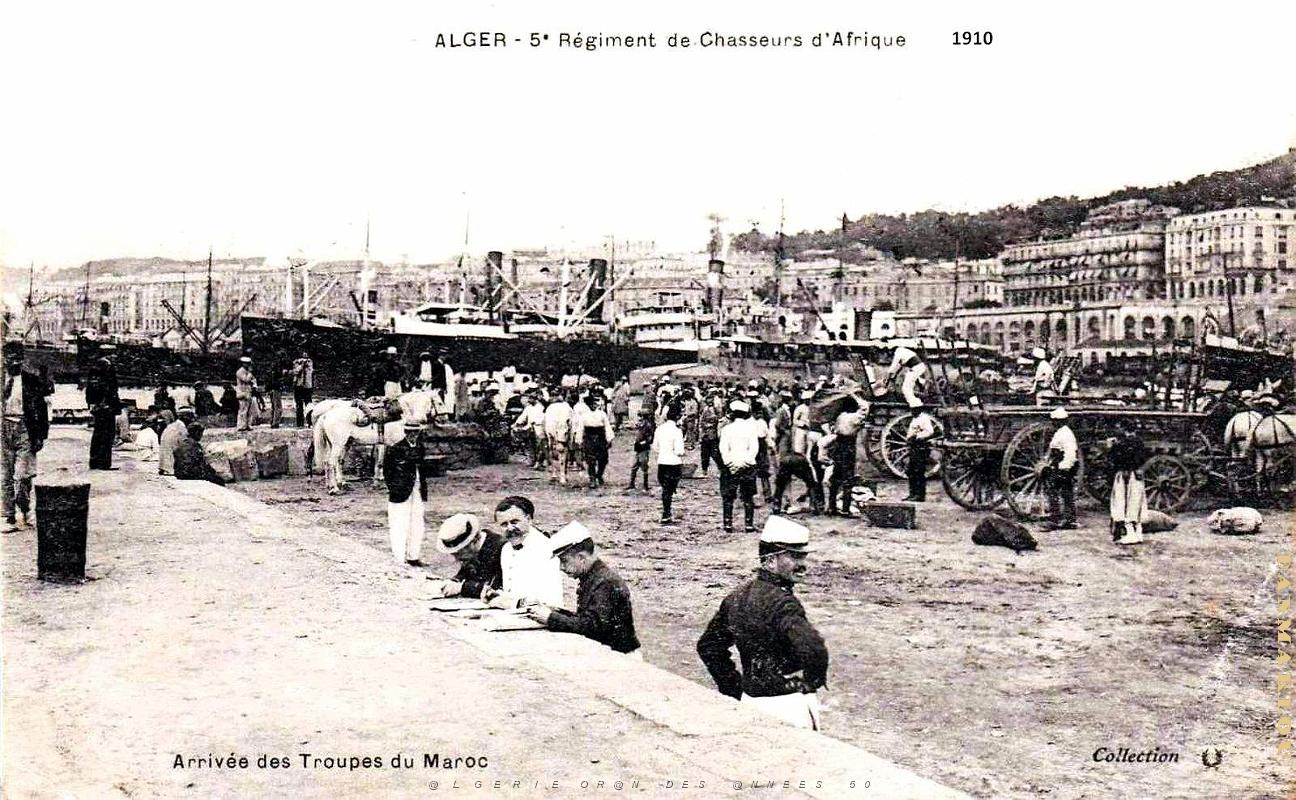 2325- Alger - 5e Regiment d'Afrique - Arrivee du Maroc  - 1910.jpg